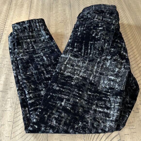 Polo’s Crushed Velvet & Sparkle❇️ 💖 ✨👖 Thompkin Skinny Crop All Seasons☀️ 2🌙 - Picture 1 of 17